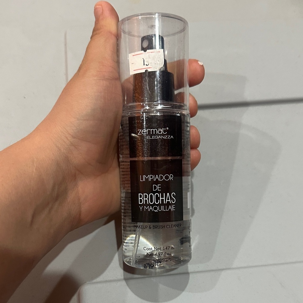 NEW Zermat Makeup Brush Cleaner